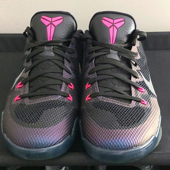 kobe 11 em invisibility cloak